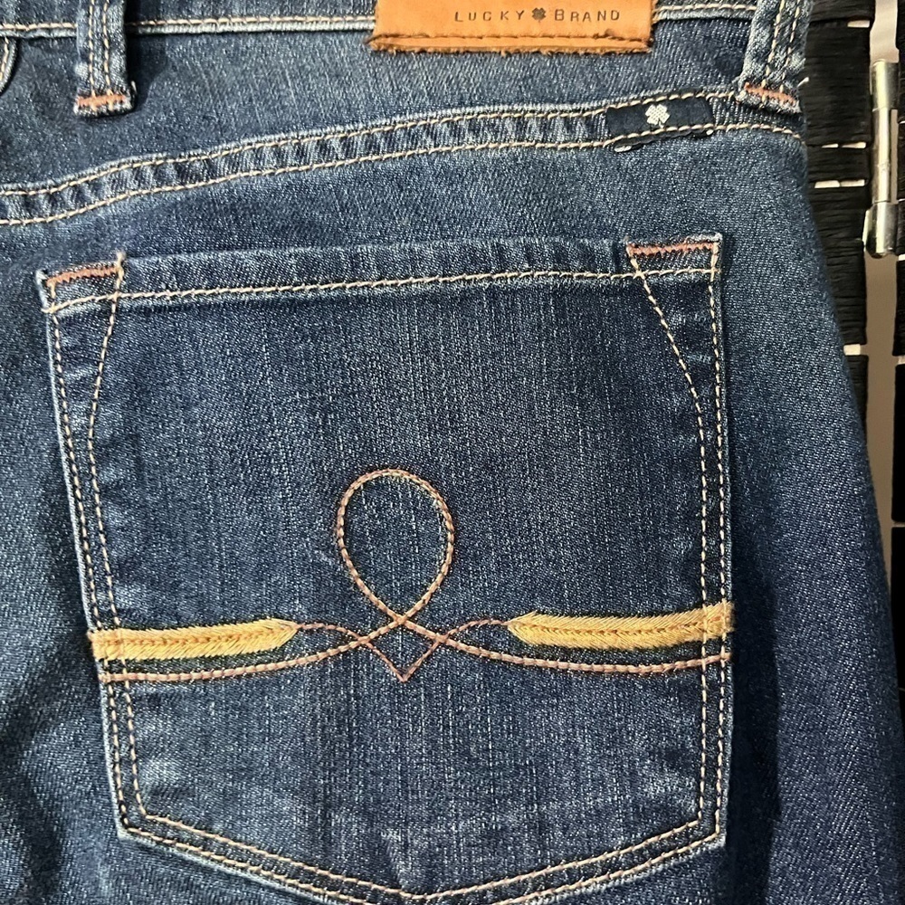 LUCKY Brand Sofia Boot Jeans Size 4/27 Regular Indigo - Picture 3 of 8